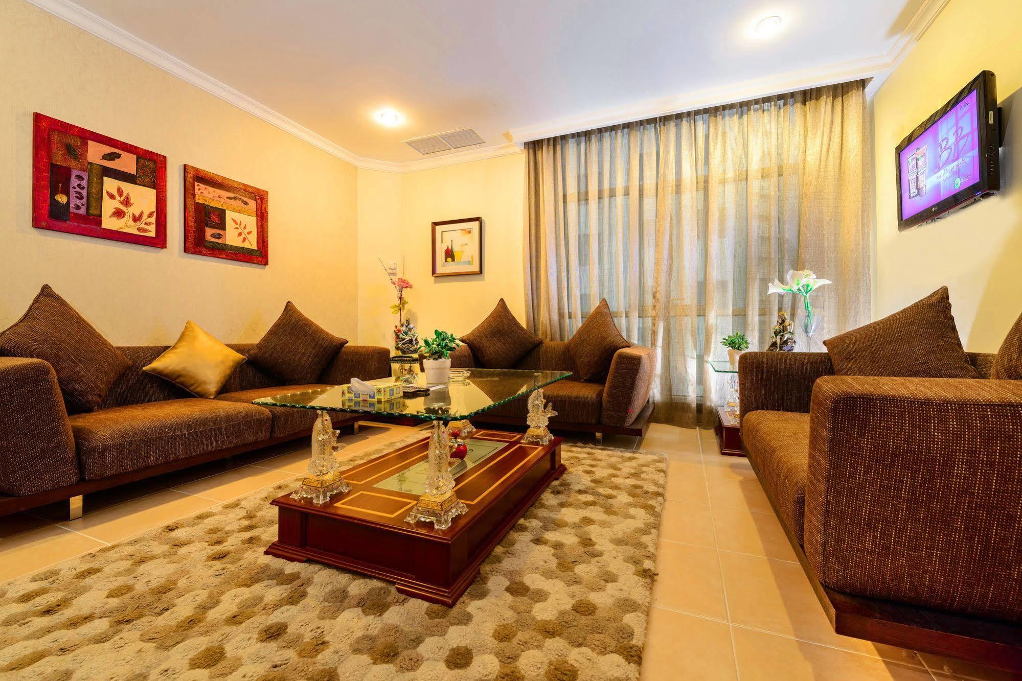 Bravo Royal Hotel Suites Kuwait City Exterior foto
